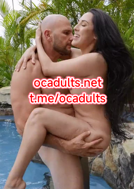 Mofos: Sexy Selena Gets Fucked Until She Squirts (MMSub) Selena Ivy